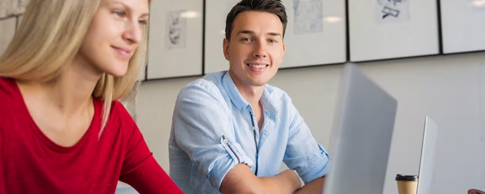 Read more about the article Top Reasons to Hire Software Developers from Menetech